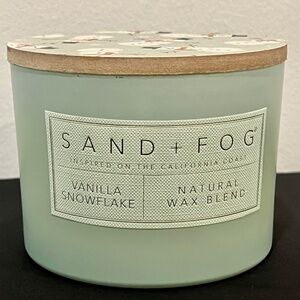 Sand + Fog Vanilla Snowflake Candle Soy Wax Cotton Wick 12oz 36hr NEW